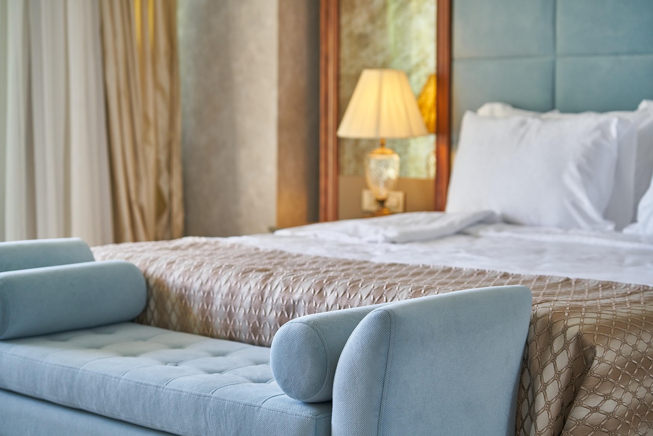 bed, hotel, bedroom, hotel room, relax, vacation, hotel, hotel, hotel, hotel, hotel, bedroom, hotel room